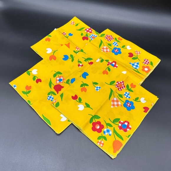 Other - Vintage Floral Napkins Yellow Red White Flowers Set Of 4 Gingham Farmhouse